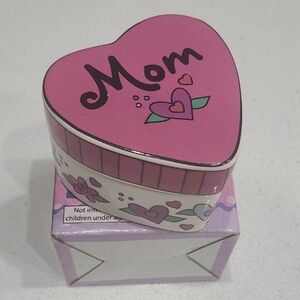 Heart-Shaped Pink Trinket Box "Mom"
